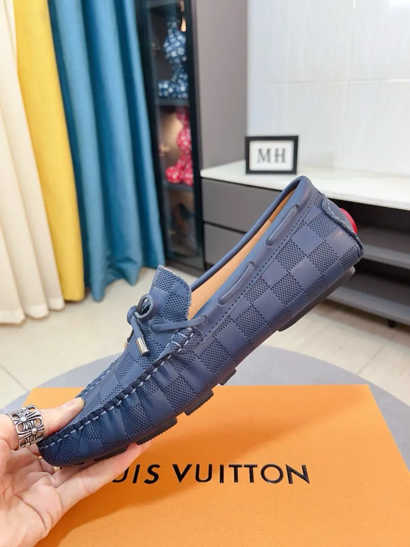 Men's men's shoes💰400🌹🌹[LV Louis Vuitton] New men's beanie shoes💝💝.. Top-grade imported cowhide embossed➕Comfortable leather lining. It is extremely skin-friendly and comfortable, feels very delicate, and the shape is very correct! Perfectly reflects the three-dimensional sense, code number: 38-44